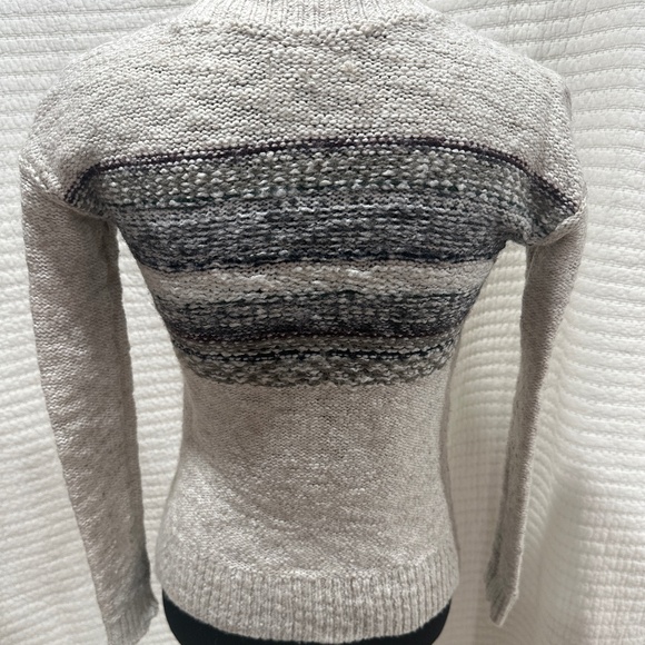 Abercrombie & Fitch Fringe Sweater - Picture 2 of 3